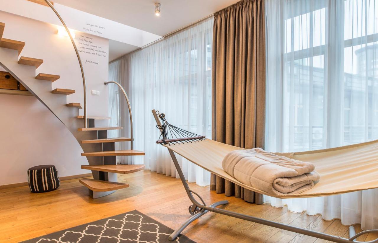 Central 2-Level Penthouse With Terrace And Free Parking Riga Esterno foto