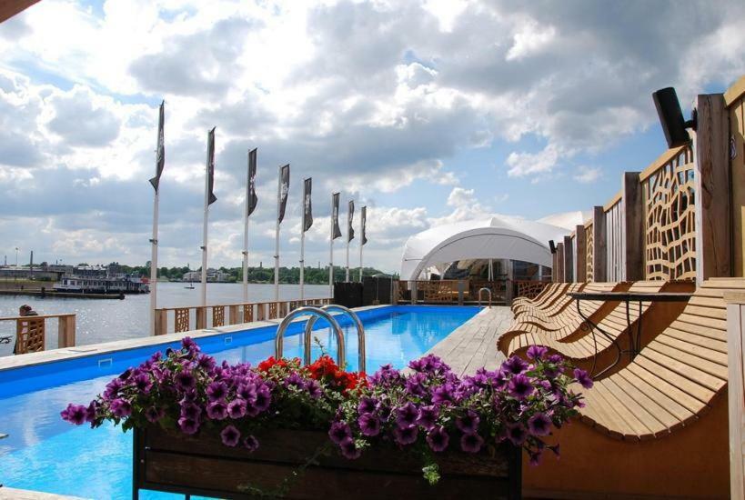 Central 2-Level Penthouse With Terrace And Free Parking Riga Esterno foto