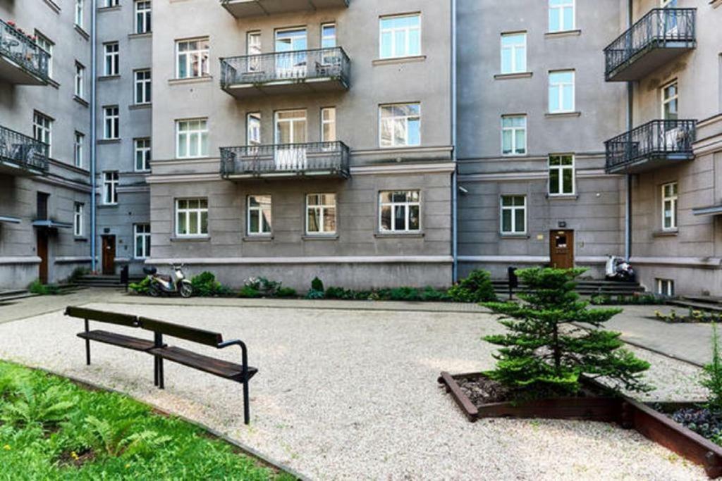 Central 2-Level Penthouse With Terrace And Free Parking Riga Esterno foto
